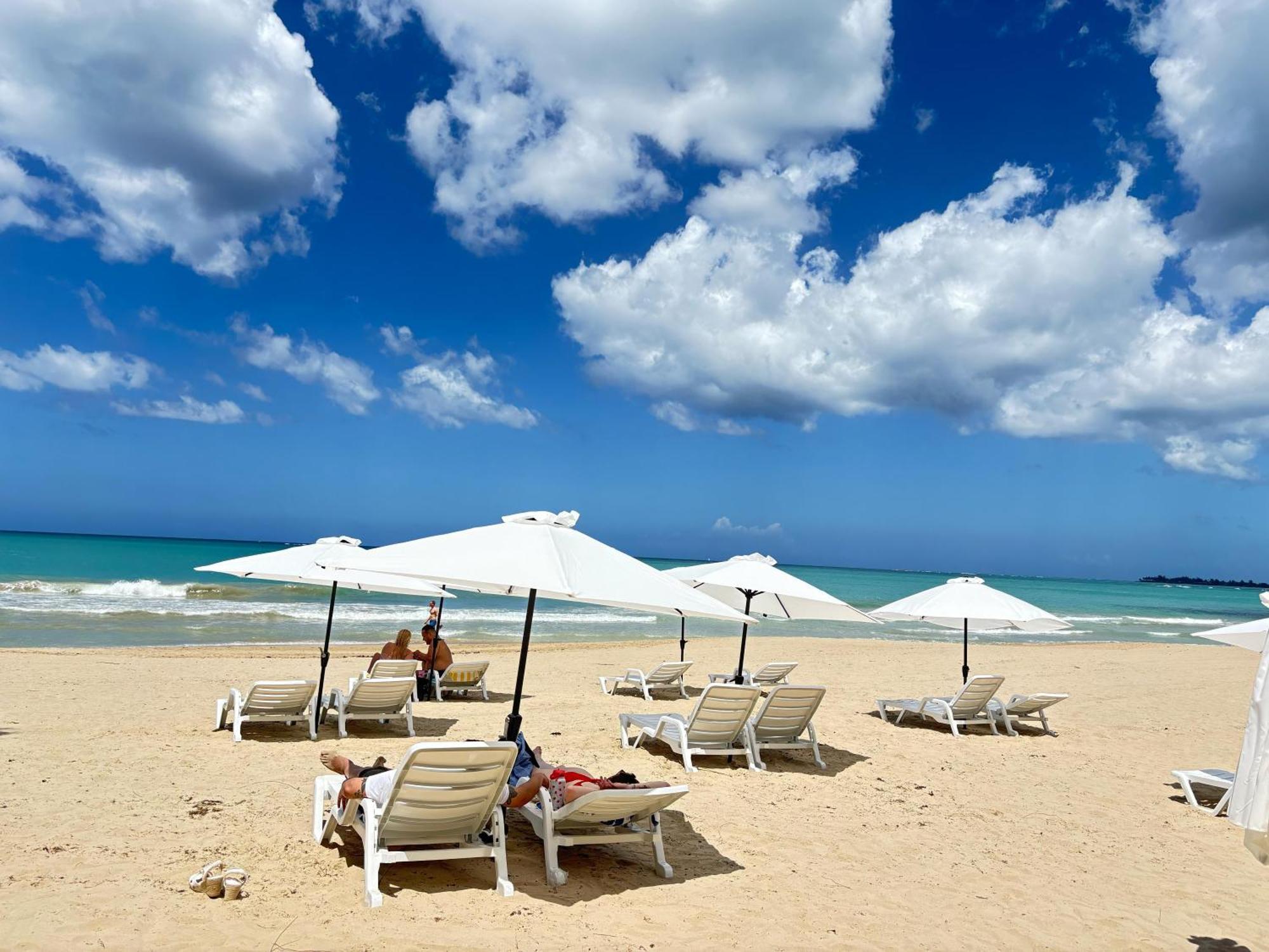 Bali Posh Hotel Pr Carolina Εξωτερικό φωτογραφία
